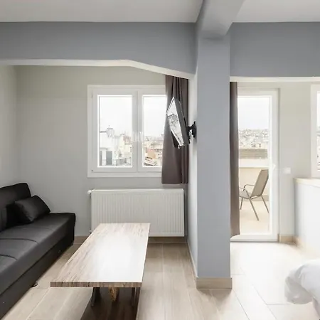 Caravanserai Studio 8 *